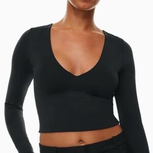 Aritzia Babaton Contour Crop Top